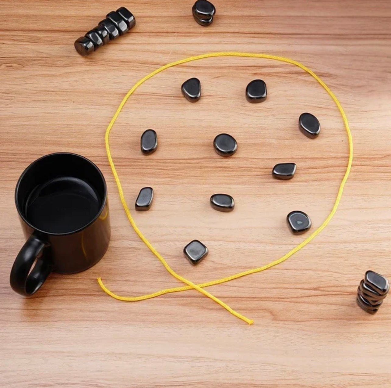 Magnetiskt Strategispel™ – Spänning, skratt & taktik i ett!